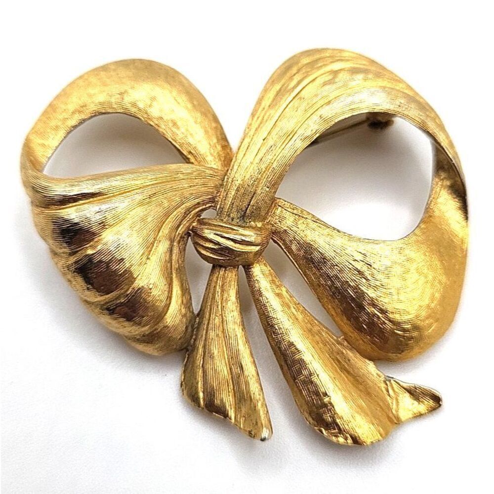 Vintage Brushed Goldtone Bow Signed Sauteur Renoir Brooch Pin 2in